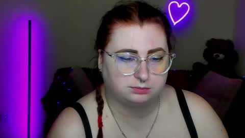 Alicia online show from 04-17-26, 06:16