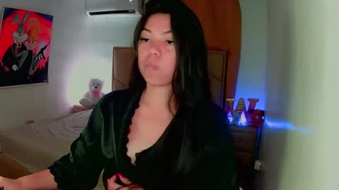 Snapshot of aliciabiden chatting on 01-08-25, 03:40 aliciabiden online show from 01-08-25, 03:40