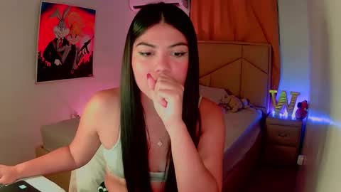 Snapshot of aliciabiden chatting on 01-10-25, 08:29 aliciabiden online show from 01-10-25, 08:29