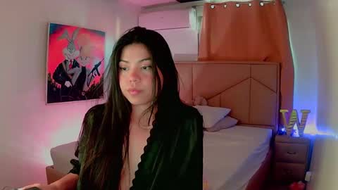 Snapshot of aliciabiden chatting on 01-17-25, 01:13 aliciabiden online show from 01-17-25, 01:13