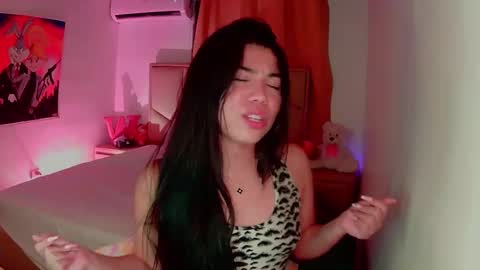 Snapshot of aliciabiden chatting on 02-10-25, 09:47 aliciabiden online show from 02-10-25, 09:47