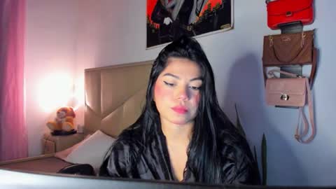 Snapshot of aliciabiden chatting on 09-15-25, 09:09 aliciabiden online show from 09-15-25, 09:09