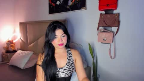 Snapshot of aliciabiden chatting on 09-23-25, 03:20 aliciabiden online show from 09-23-25, 03:20