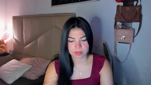 Snapshot of aliciabiden chatting on 09-24-25, 04:16 aliciabiden online show from 09-24-25, 04:16
