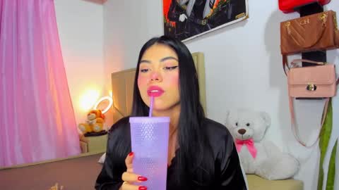 Snapshot of aliciabiden chatting on 10-02-25, 05:14 aliciabiden online show from 10-02-25, 05:14