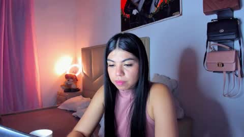 Snapshot of aliciabiden chatting on 11-16-25, 06:19 aliciabiden online show from 11-16-25, 06:19