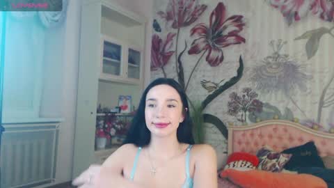 Veronica online show from 12-20-24, 04:25