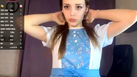Snapshot of aliciacampbellia chatting on 06-20-26, 11:07 Alice online show from 06-20-26, 11:07
