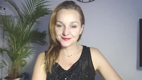 Alicia online show from 12-17-25, 02:01