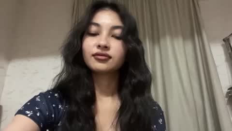 Leila online show from 07-29-26, 04:05