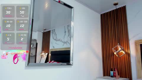 Snapshot of aliciatarly chatting on 01-08-26, 07:49 ALICIA online show from 01-08-26, 07:49