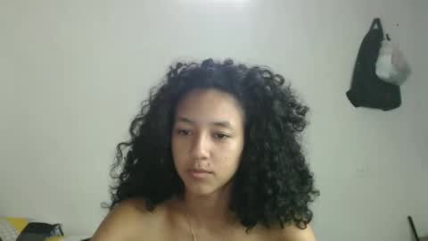 Snapshot of alicie_sexy_hot_20 chatting on 02-26-25, 01:41 ana online show from 02-26-25, 01:41