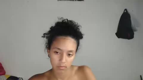 Snapshot of alicie_sexy_hot_20 chatting on 03-09-25, 07:23 ana online show from 03-09-25, 07:23