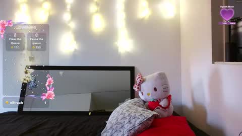 aliciia_23 online show from 12-18-25, 09:54