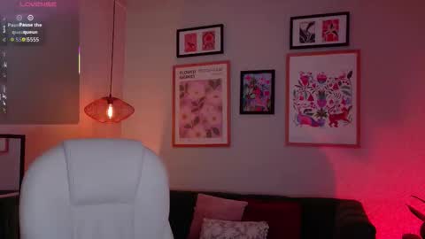 Alicia  online show from 10-20-25, 08:20