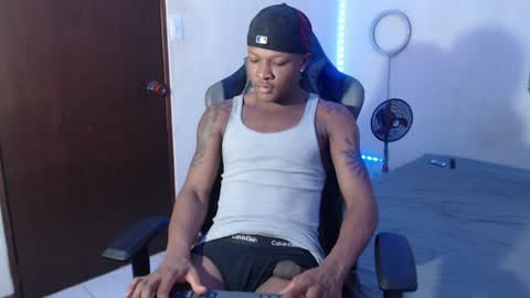 Snapshot of alid_17 chatting on 01-09-25, 08:11 Alid 17 online show from 01-09-25, 08:11