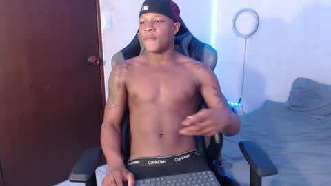 Snapshot of alid_17 chatting on 01-15-25, 07:12 Alid 17 online show from 01-15-25, 07:12