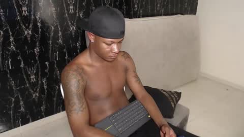 Alid 17 online show from 02-25-26, 06:45