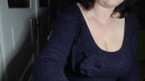 Snapshot of alidue chatting on 12-19-25, 08:38 Alidue online show from 12-19-25, 08:38