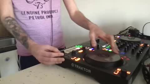 busco rockera online show from 02-16-25, 03:38