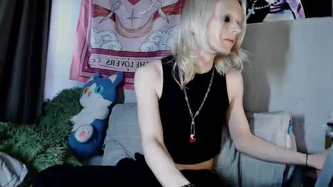 Alien Bella online show from 05-22-26, 07:48