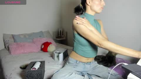 Snapshot of alien_universe chatting on 03-03-25, 03:08 Aiko Independent Model online show from 03-03-25, 03:08