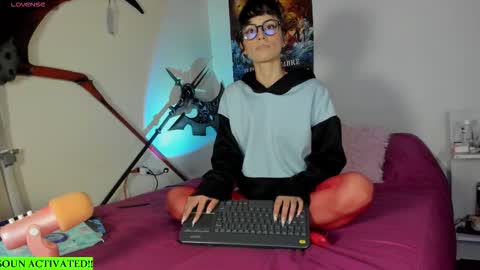 Aiko  Independent Model  online show from 11-06-25, 09:05