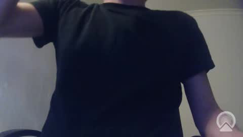 Snapshot of aligator2001 chatting on 10-29-25, 06:31 daddy online show from 10-29-25, 06:31