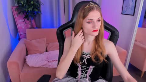 Snapshot of aliice_cartier chatting on 01-31-25, 09:59 Alice online show from 01-31-25, 09:59