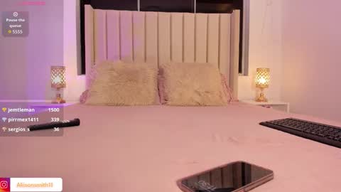 Snapshot of aliison_smith chatting on 10-26-25, 04:29 Alisson online show from 10-26-25, 04:29