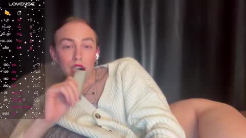 Snapshot of alina_flow chatting on 12-02-24, 10:01 Alexa online show from 12-02-24, 10:01