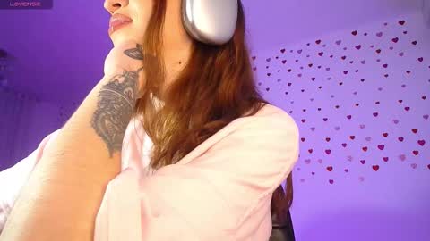 Snapshot of alina_lee01 chatting on 02-25-26, 02:21 NYX online show from 02-25-26, 02:21