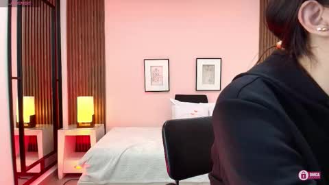 Alina online show from 11-11-25, 11:21