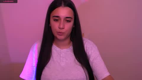 Snapshot of alinaasti_ chatting on 11-05-25, 08:36 Alina online show from 11-05-25, 08:36