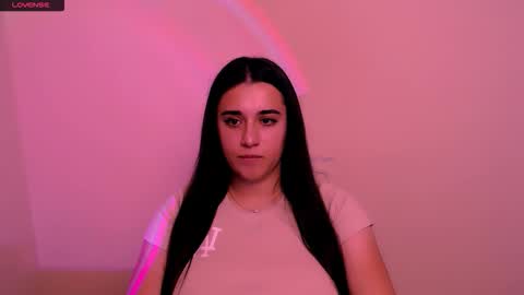 Snapshot of alinaasti_ chatting on 11-10-25, 08:57 Alina online show from 11-10-25, 08:57