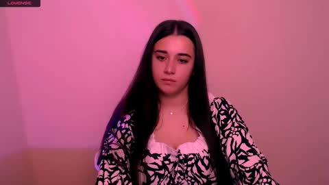 Snapshot of alinaasti_ chatting on 11-12-25, 08:48 Alina online show from 11-12-25, 08:48