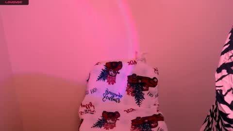 Snapshot of alinaasti_ chatting on 11-13-25, 08:57 Alina online show from 11-13-25, 08:57