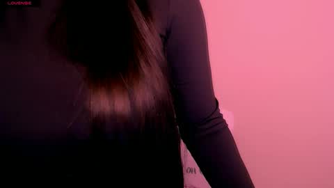 Snapshot of alinaasti_ chatting on 11-24-25, 08:14 Alina online show from 11-24-25, 08:14