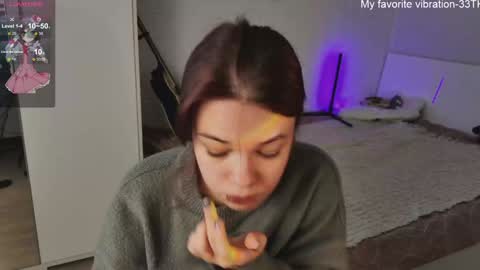 Snapshot of alinabae chatting on 01-20-25, 12:28 Alina and Ben online show from 01-20-25, 12:28