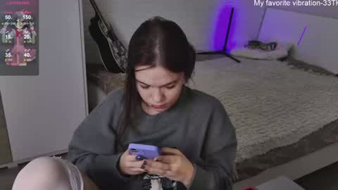 Snapshot of alinabae chatting on 01-21-25, 03:43 Alina and Ben online show from 01-21-25, 03:43