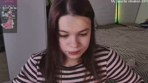 Snapshot of alinabae chatting on 02-01-25, 12:26 Alina and Ben online show from 02-01-25, 12:26