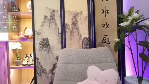 Snapshot of alinabennet chatting on 07-14-26, 11:38 Alina Bennet online show from 07-14-26, 11:38
