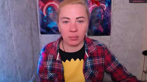 Snapshot of alinafrey_ chatting on 01-13-26, 05:24 Alina online show from 01-13-26, 05:24