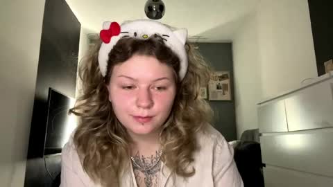 Alina online show from 04-18-26, 10:41