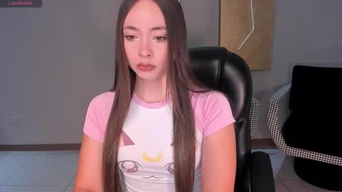 alinakravitz_ online show from 10-10-25, 12:15