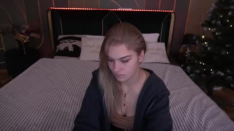 Snapshot of alinalemon chatting on 01-09-26, 07:00 Alina online show from 01-09-26, 07:00