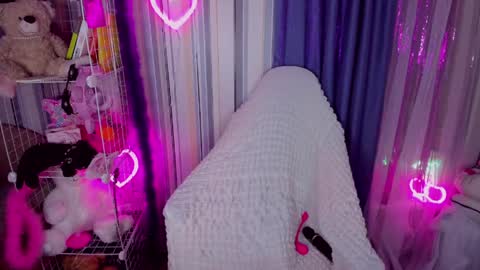 alinaocean online show from 04-21-26, 04:23