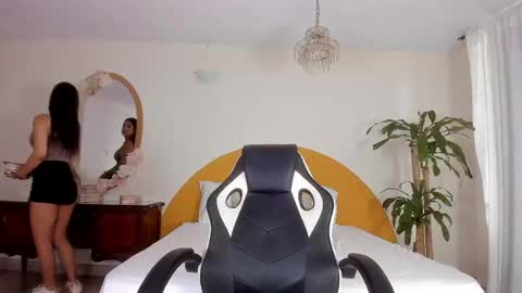 AlinaSimmons online show from 06-06-26, 12:21