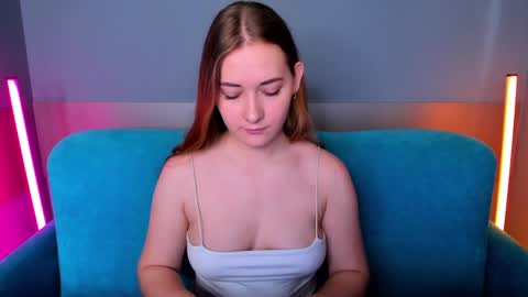 alinawise online show from 02-26-25, 01:21