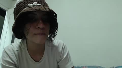 Snapshot of alinawoolf_ chatting on 05-12-26, 06:32 Ali online show from 05-12-26, 06:32